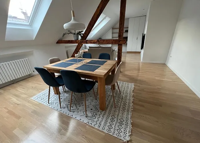 Cozy One Bedroom Apartment